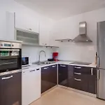 Mirna Apartment *