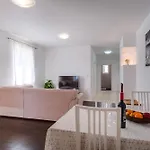 Mirna Apartment
