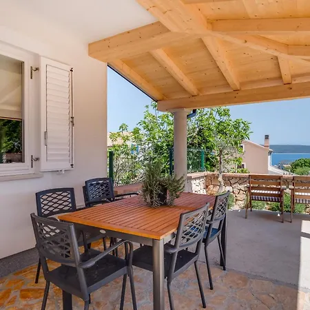 Apartamento Mirna Nerezine