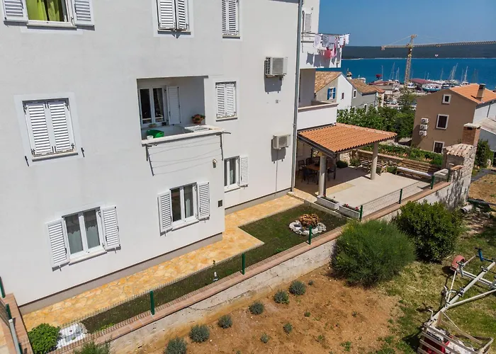 Mirna Apartamento *
