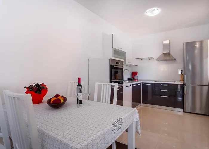 Apartamento Mirna Nerezine