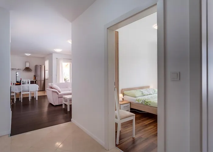 Apartamento Mirna *
