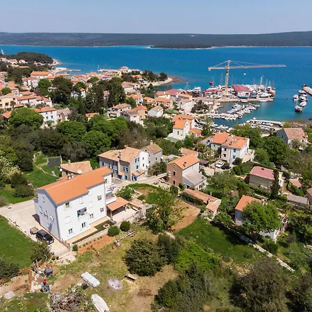 公寓 Mirna 内里吉恩