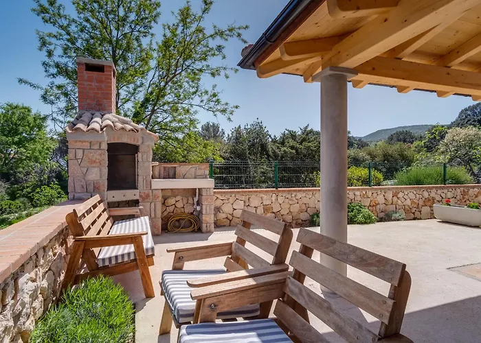 Mirna Apartament Nerezine